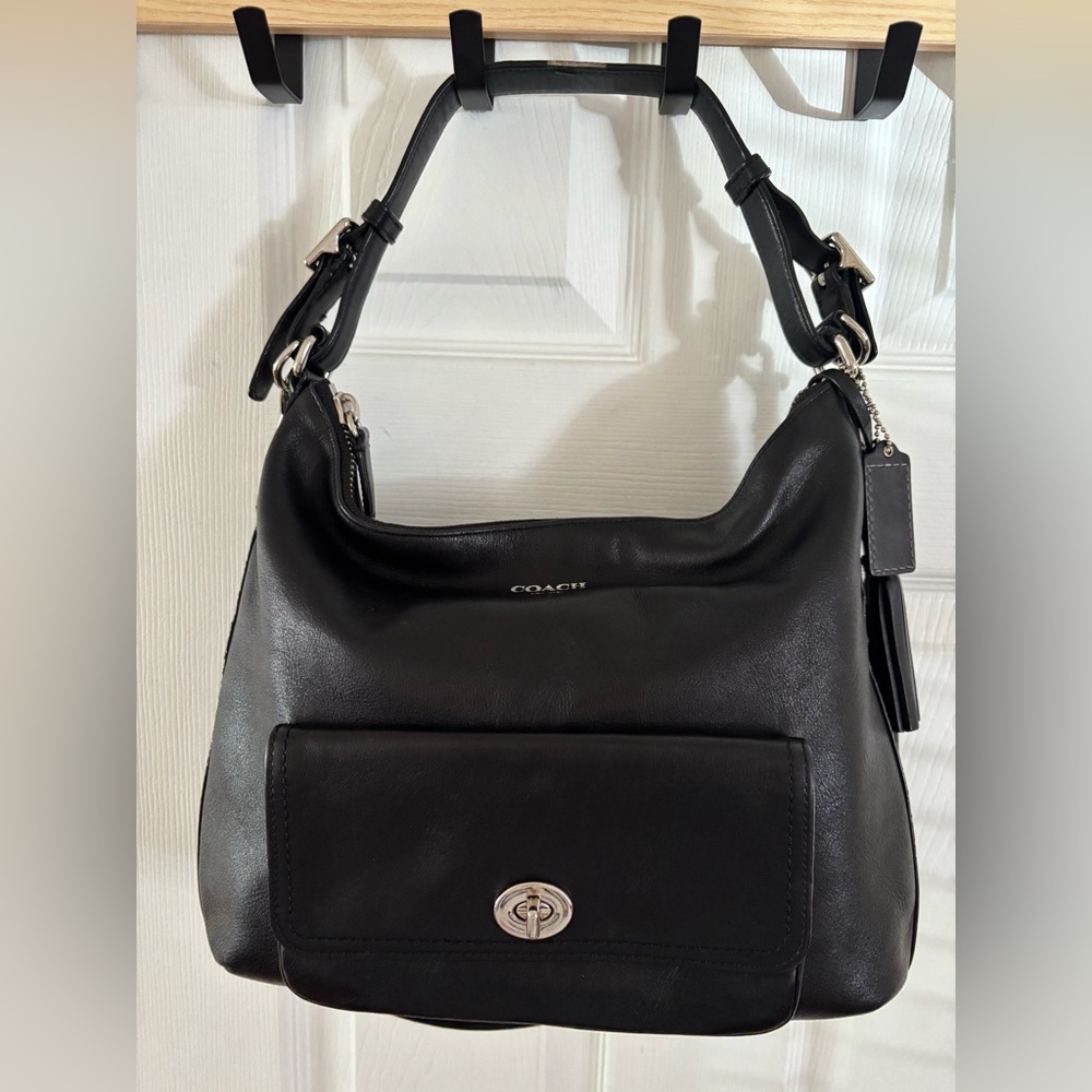 Coach B1393-22381 Legacy Courtenay Hobo Black Glove Tanned Leather Shoulder EUC - Picture 2 of 15